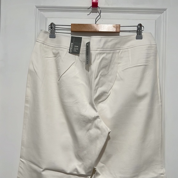 NWT Chico’s Getaway Dezi RG Pant Sz .2.5. medium - Picture 5 of 7
